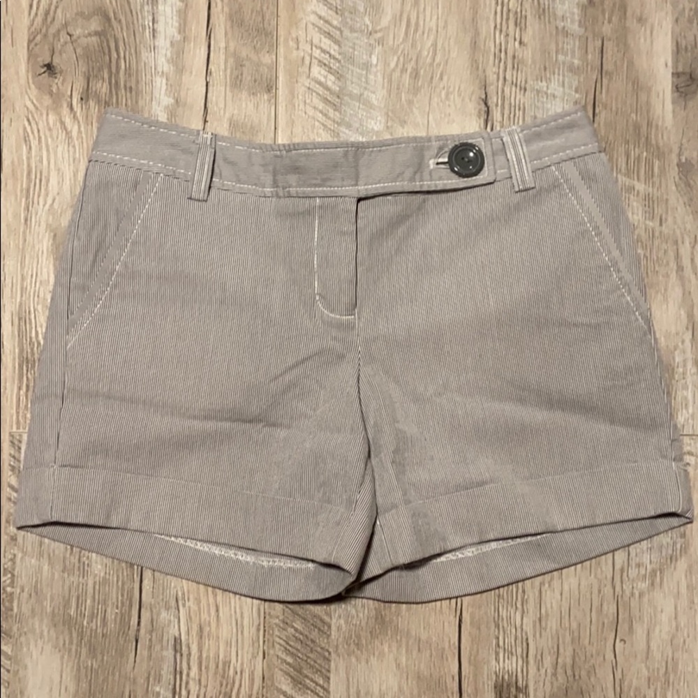 The Limited GrayWhite Striped Shorts Women Size 6